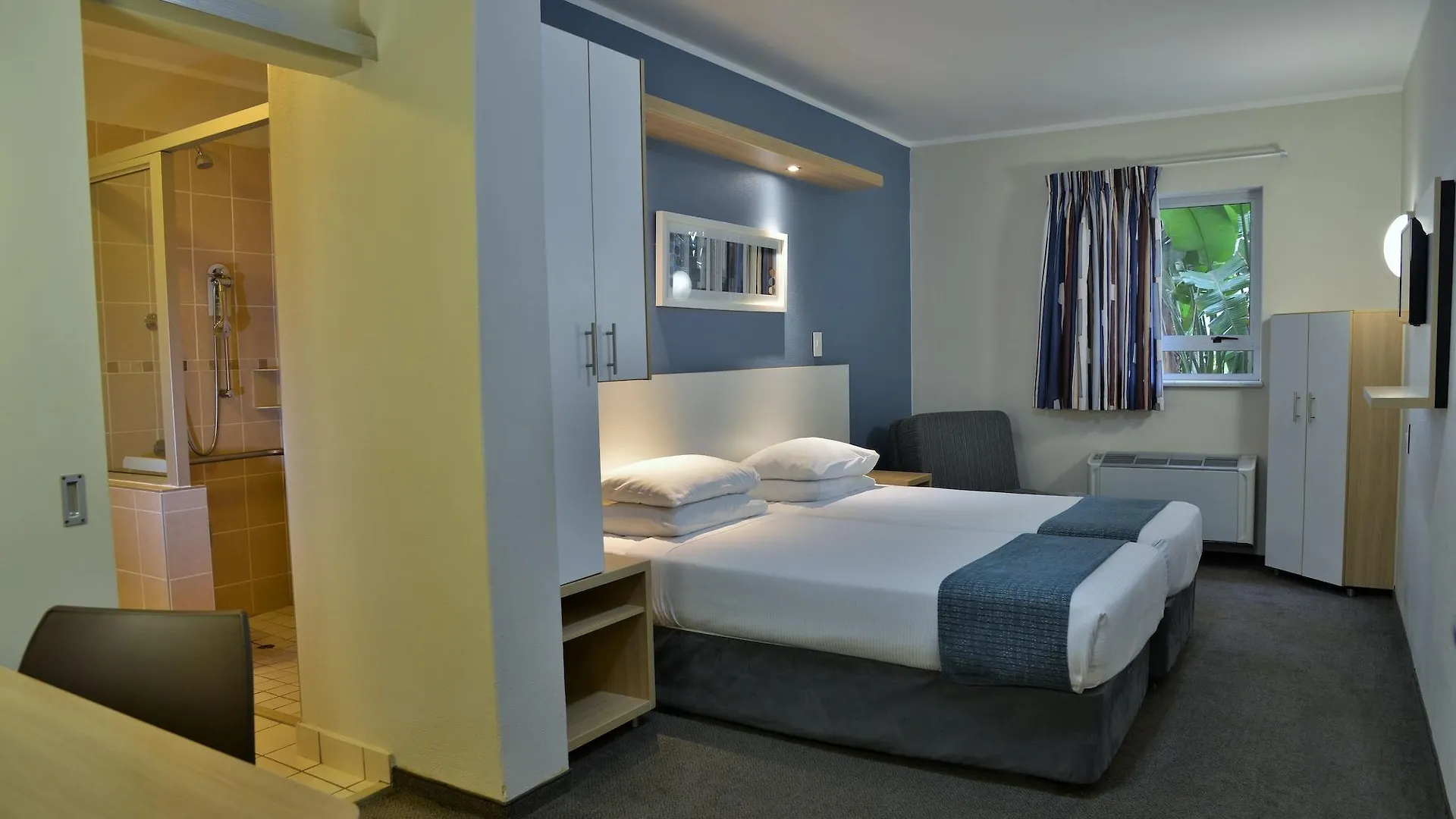 Road Lodge Cape Town International Airport 2*,  South Africa