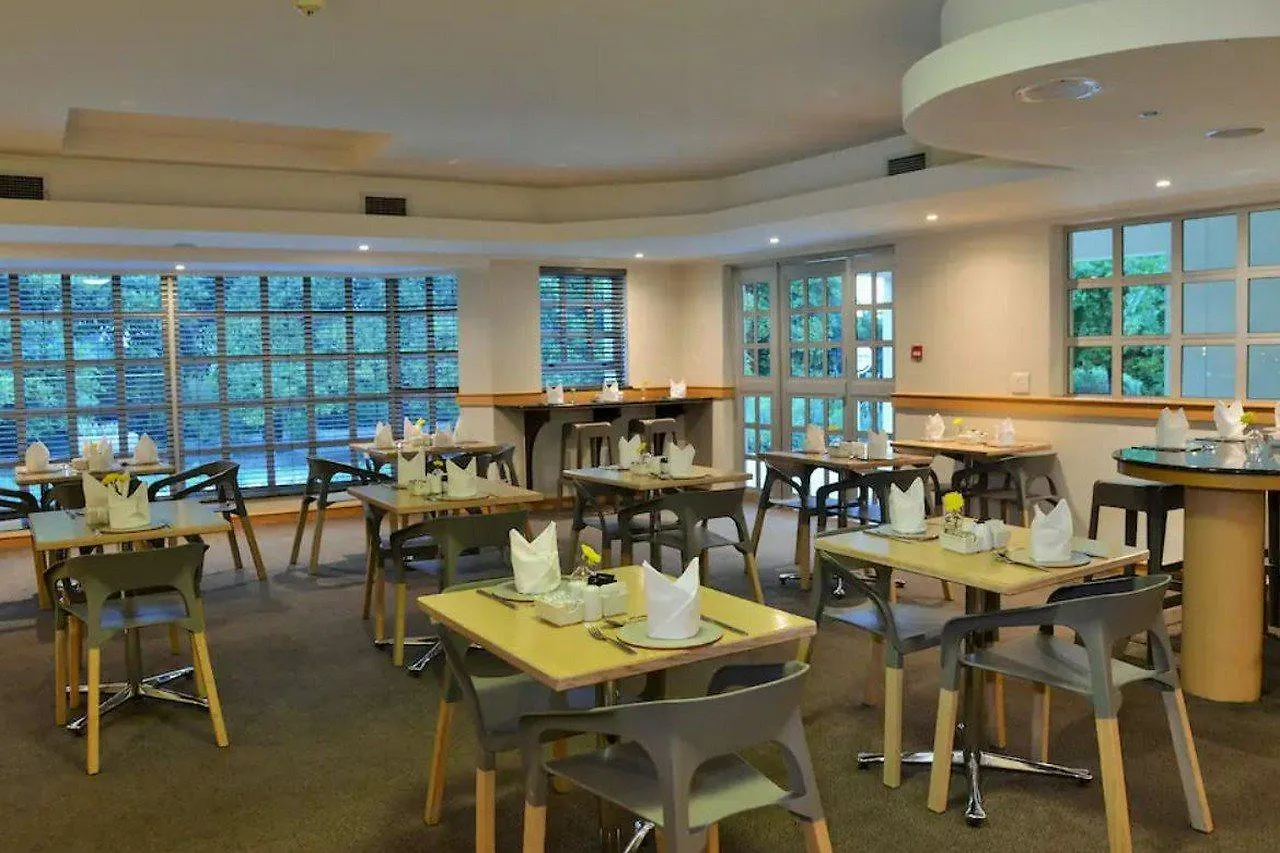 Road Lodge Cape Town International Airport