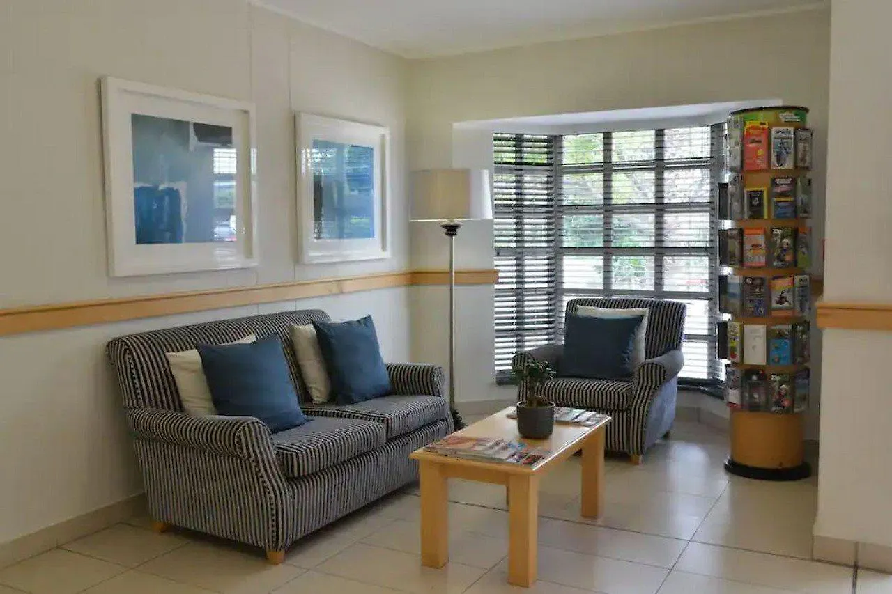 Hotel Road Lodge Cape Town International Airport