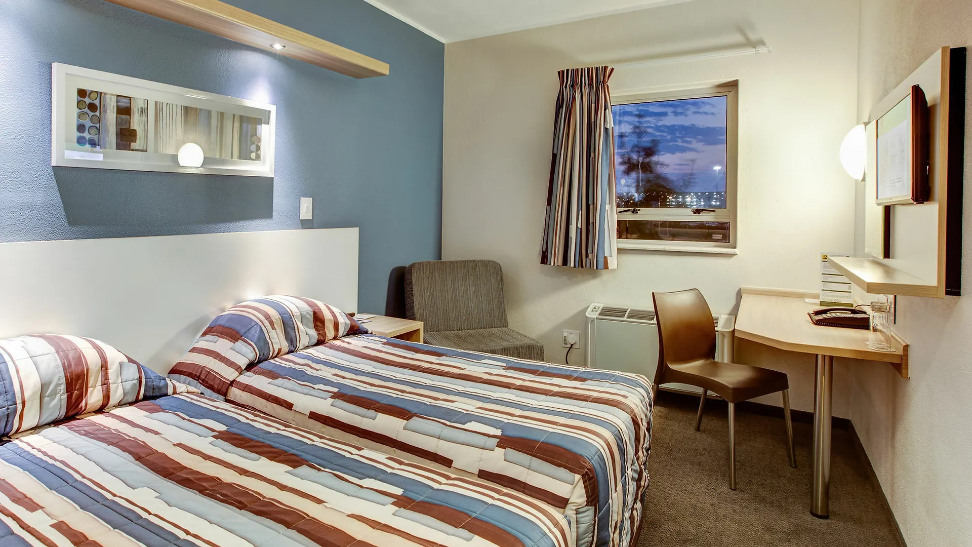 Road Lodge Cape Town International Airport Hotel