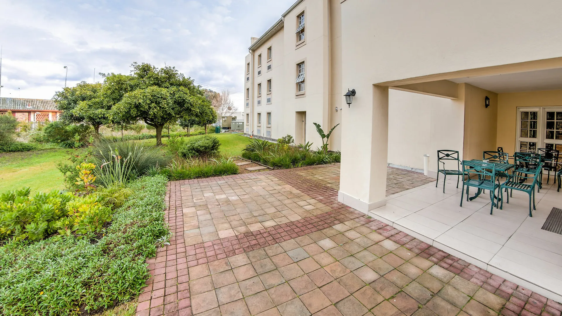 Hotel Road Lodge Cape Town International Airport