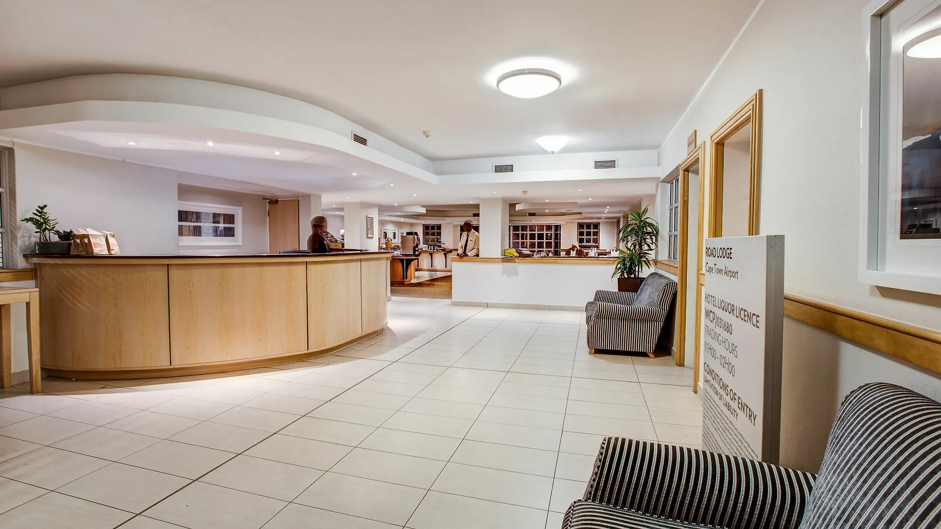 Road Lodge Cape Town International Airport Hotel