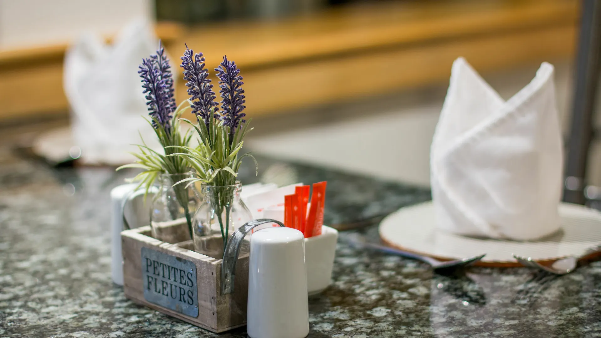 ** Hotel Road Lodge Cape Town International Airport South Africa